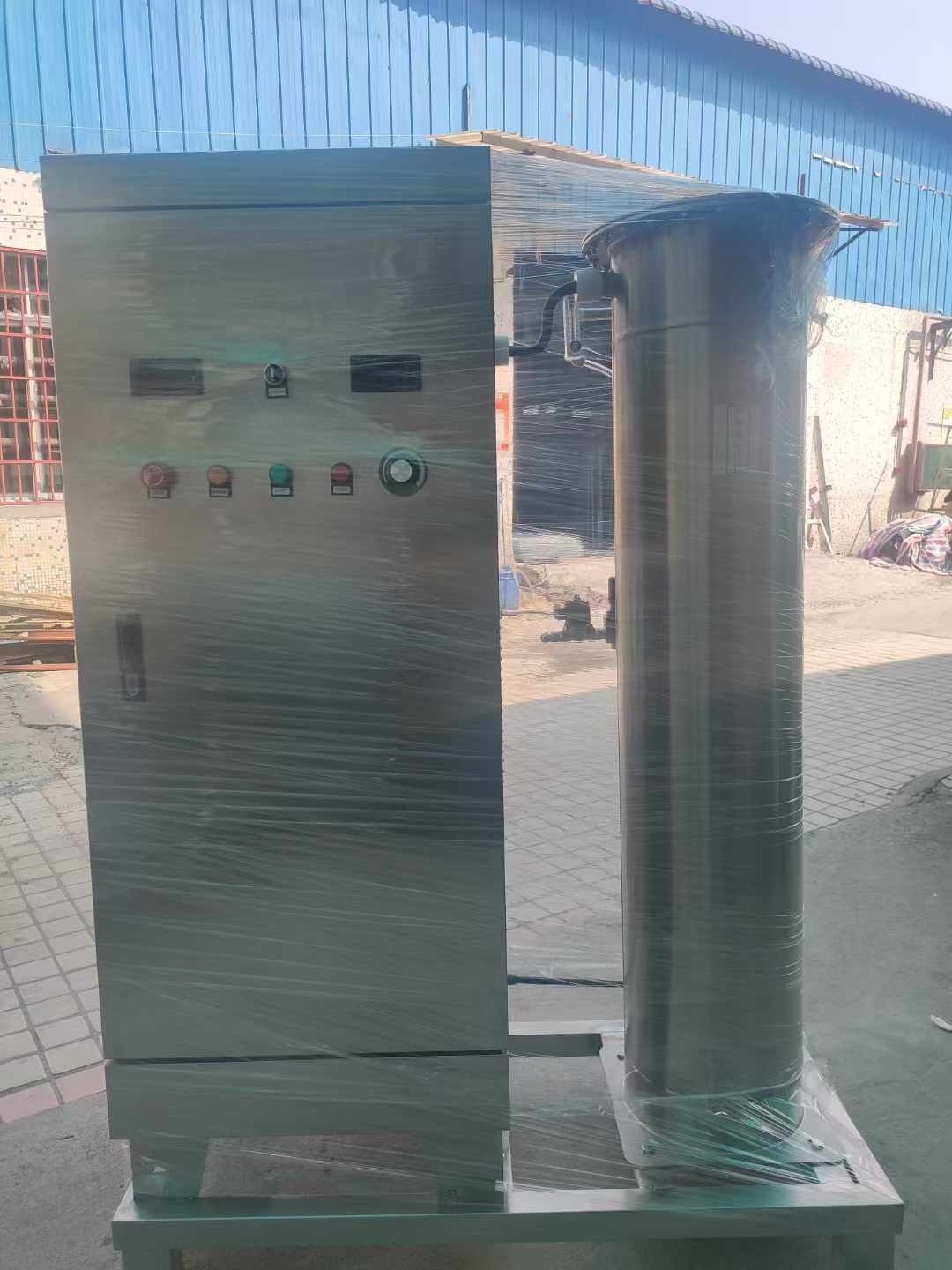 3套800克臭氧機(jī)牛仔洗水專(zhuān)用氧氣源臭氧發(fā)生器出貨